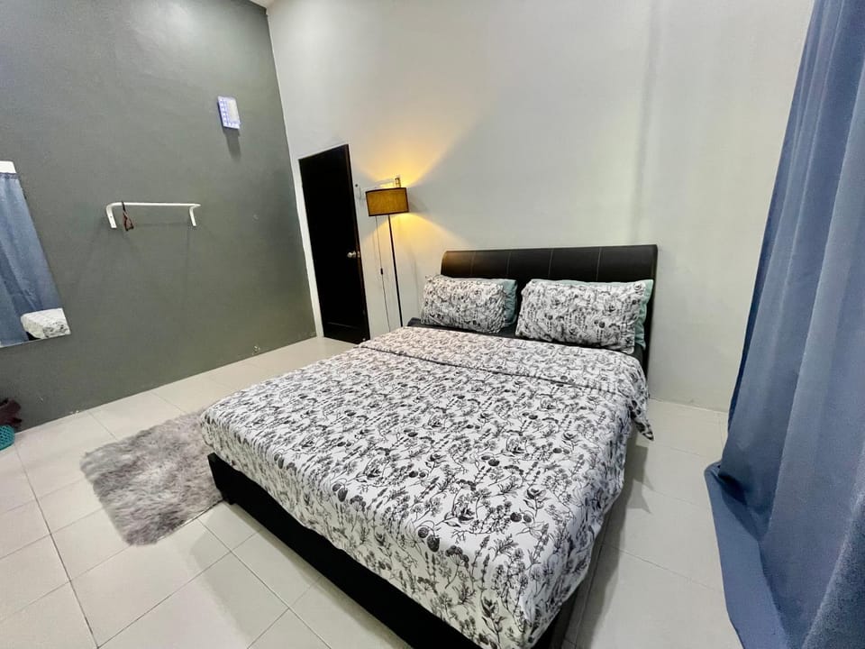 Home36#8pax#4bedroom#NearAeonAlma#Mcd House in Penang