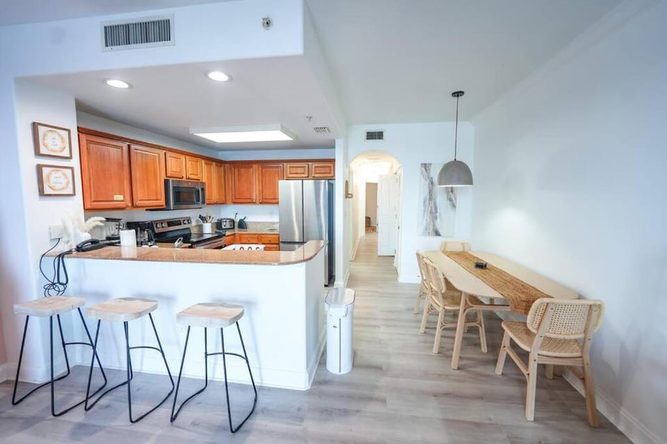 Orlando Apt 9th Floor 5 min from Disney Apartment in Orlando