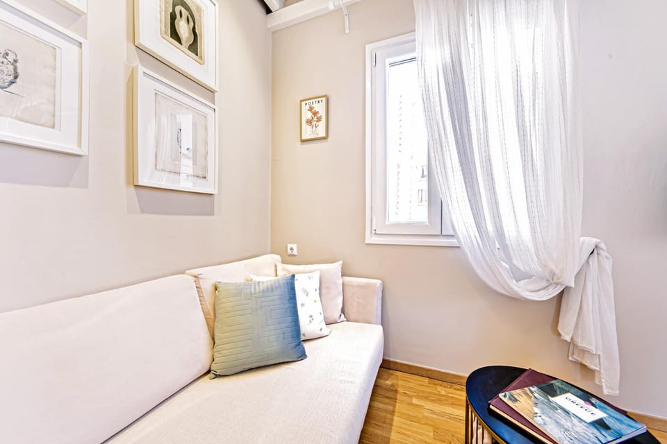 2BDR Top Floor Apartment-Heart of Corfu Old Town Apartment in Corfu