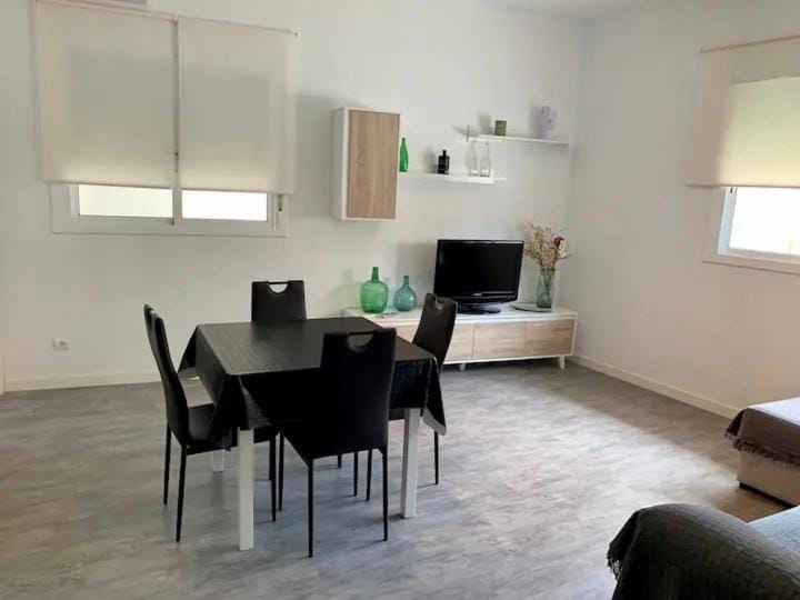 TV and multimedia, Dining area