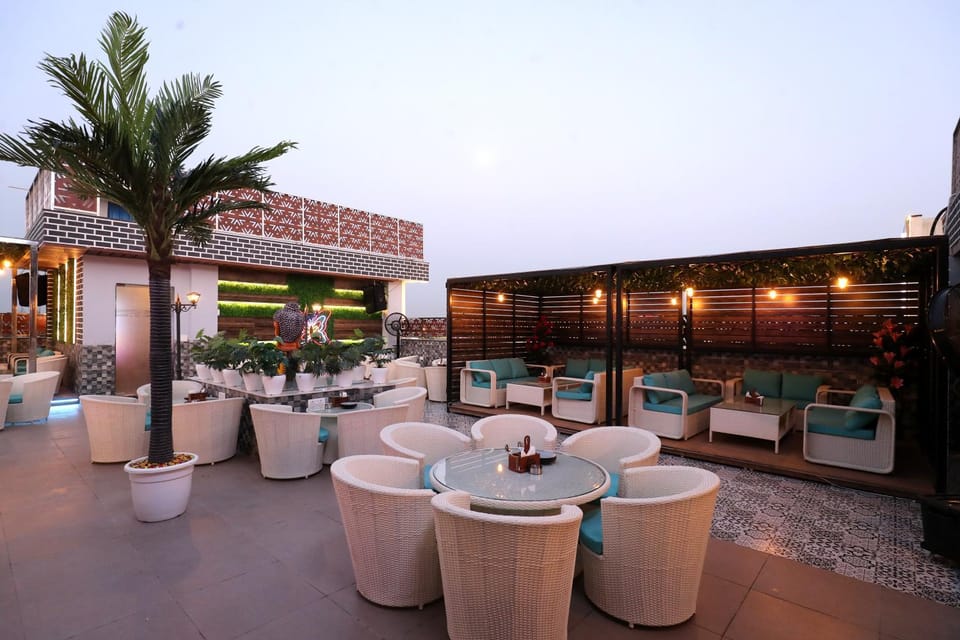 Lounge or bar