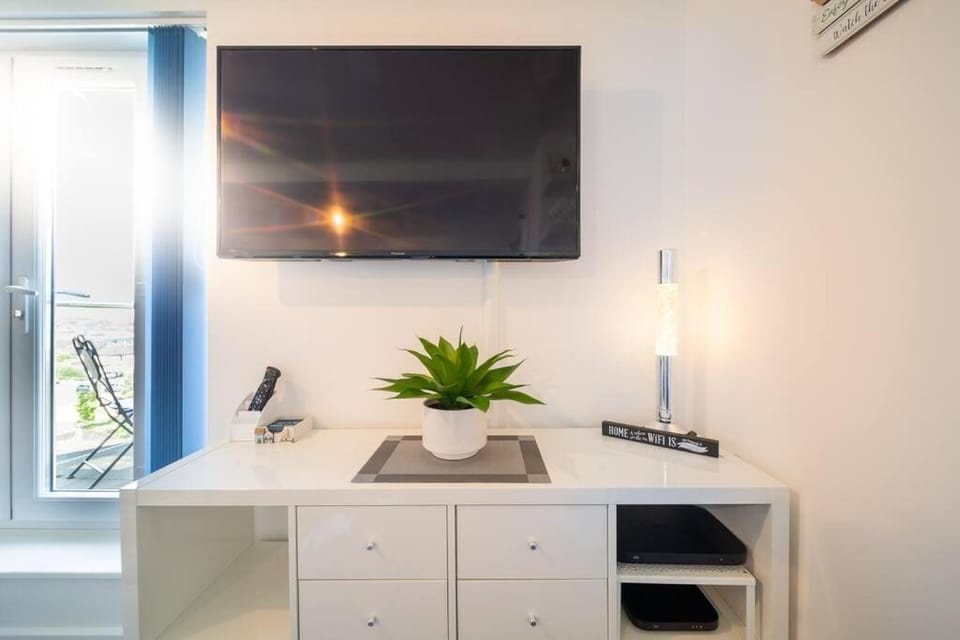 Newquay Sunset & Sea View Apartment in Town Centre Apartment in Newquay