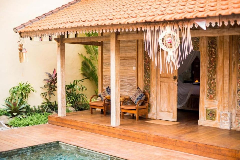 Patio, Day, Natural landscape, Garden, Garden view, Pool view, Swimming pool, sunbed