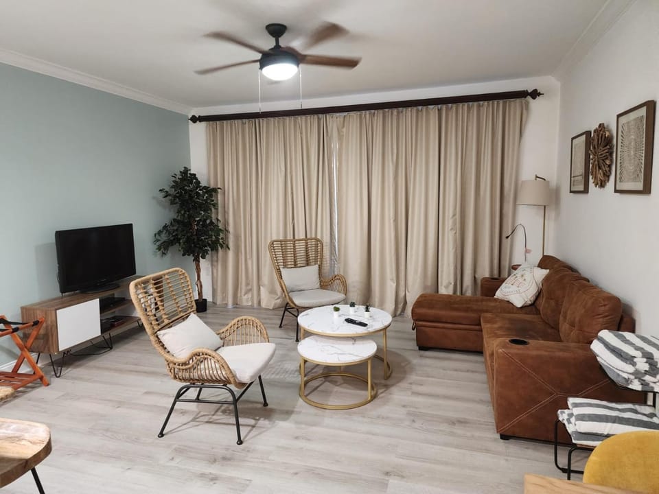 Orlando Blue Heron condo 1 mile from Disney Apartment in Orlando