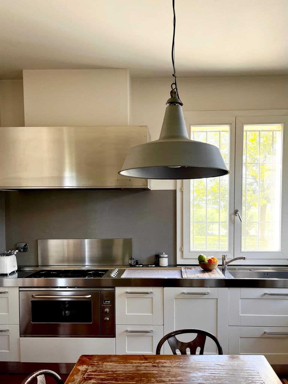 Kitchen or kitchenette, pet friendly, stove