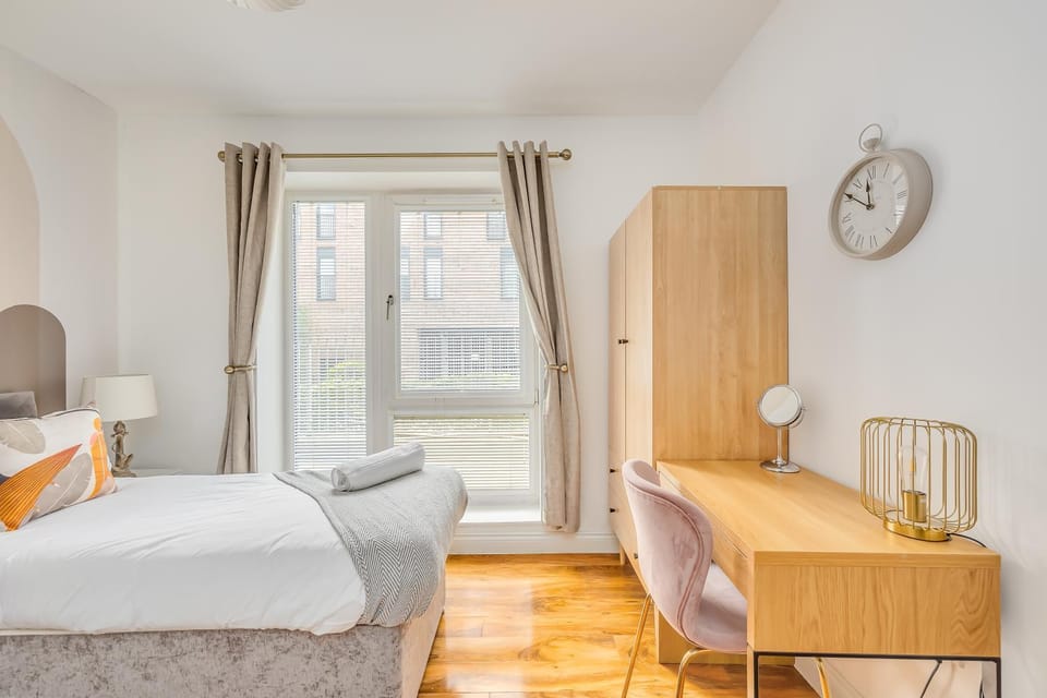 Bed, Bedroom, wardrobe