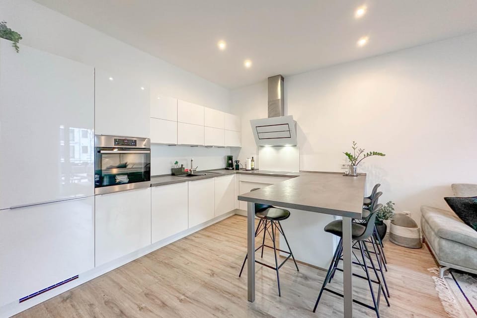 Kitchen or kitchenette, Seating area, Dining area, dishwasher, pet friendly, stove