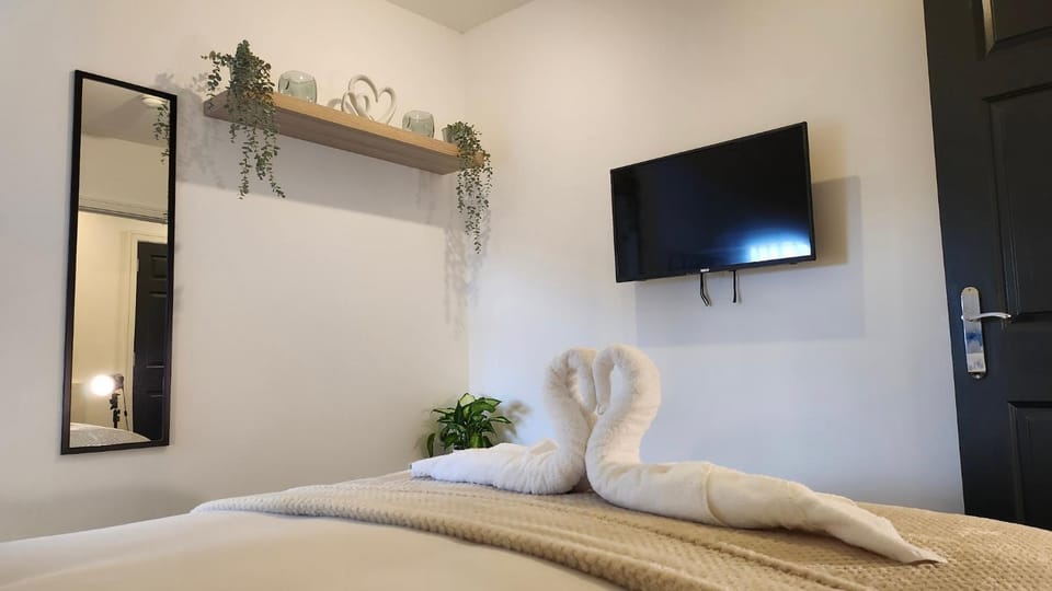 Principality Suites; Three Bed By Property Promise Apartment in Cardiff