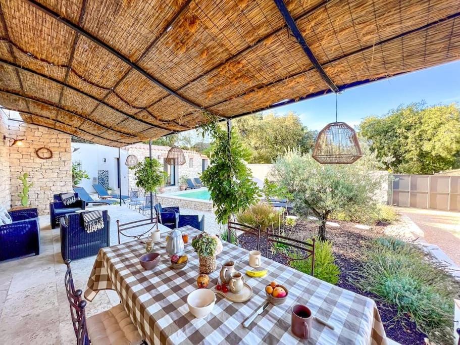 Mas de charme à 8kms d'Uzes Villa in Provence