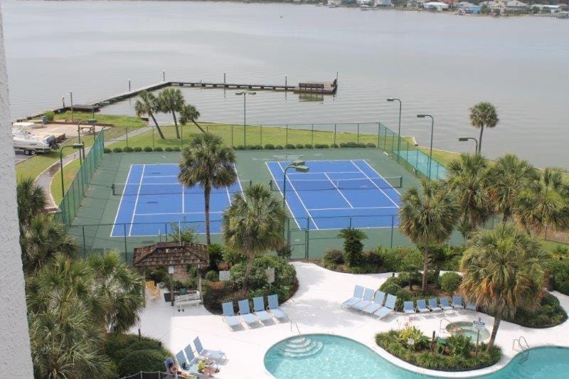 Gulf Shores Surf & Racquet 403C by ALBVR - Beautifully upgraded condo! Incredible sunset views! House in West Beach