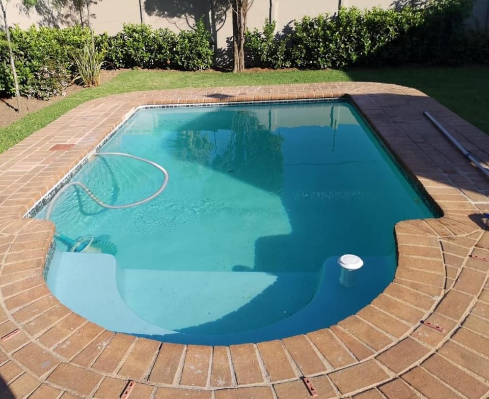 Swimming pool, Swimming pool