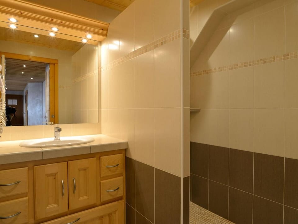 Appartement Châtel 3 pièces, 4 pers, proche remontées, balcon, jardin, parking, WIFI, équipements complets Apartment in Châtel