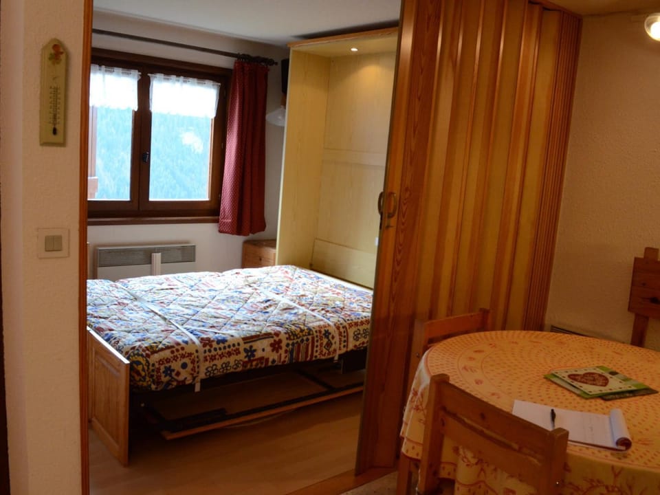Appartement 2 Pièces à Châtel - 4 Pers, Terrasse, 500m des Remontées, Parking, Connexion Internet - FR-1-676-61 Apartment in Châtel