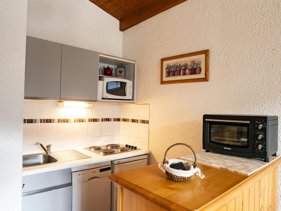Châtel - 2 Pièces, 5 Pers, Balcon, Parking, Proche Remontées, Exposé Sud/Ouest - FR-1-676-83 Apartment in Châtel