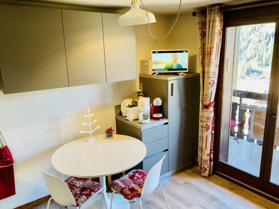 Appartement Châtel 4 pers, balcon, parking, animaux admis - FR-1-676-123 Apartment in Châtel