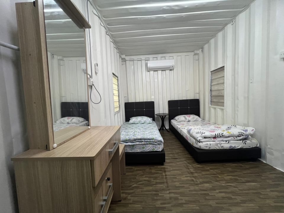 Slim Village Palm House - 2 rooms, 8 beds, 8 persons Campground/ 
RV Resort in Selangor, Malaysia
