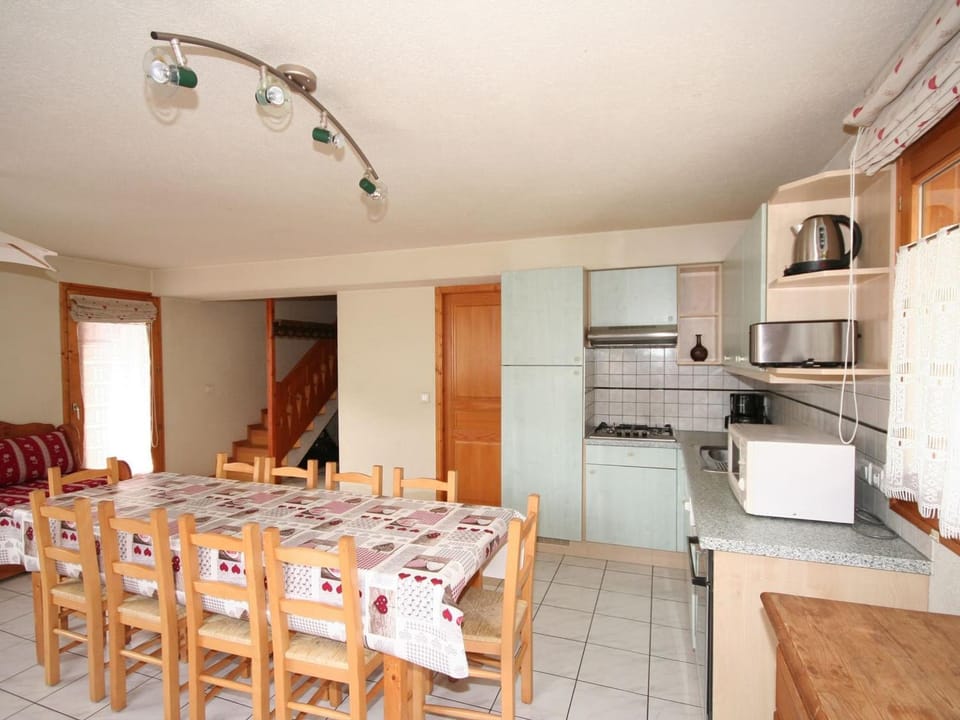 Duplex 5 Pièces, 10 Pers, Parking, à Châtel - FR-1-676-140 Apartment in Châtel