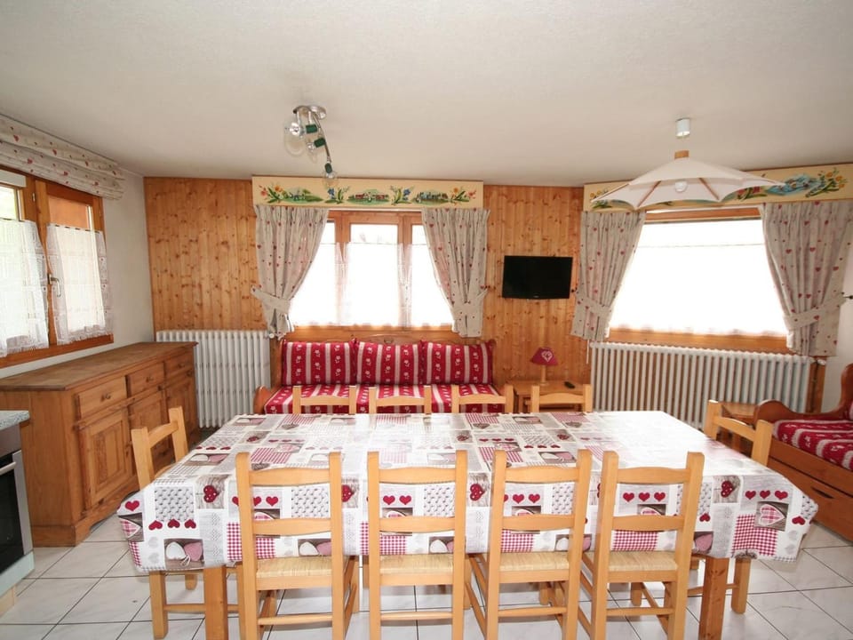 Duplex 5 Pièces, 10 Pers, Parking, à Châtel - FR-1-676-140 Apartment in Châtel