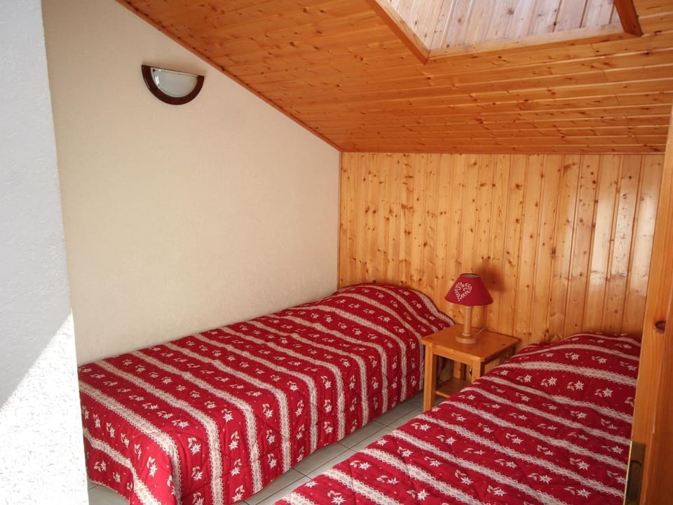 3 pièces pour 7 personnes à Châtel, proche centre et remontées, avec balcon et parking - FR-1-676-167 Apartment in Châtel