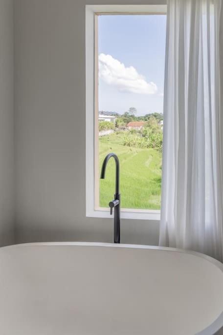 Minimalist Elegance: Tranquil Canggu Villa Yukki Villa in North Kuta