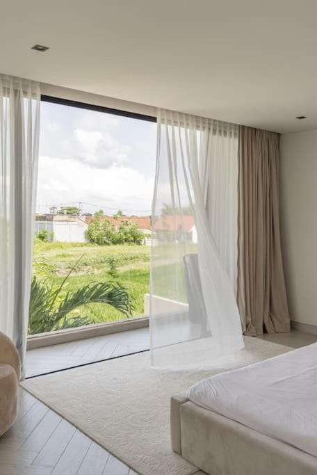 Minimalist Elegance: Tranquil Canggu Villa Yukki Villa in North Kuta