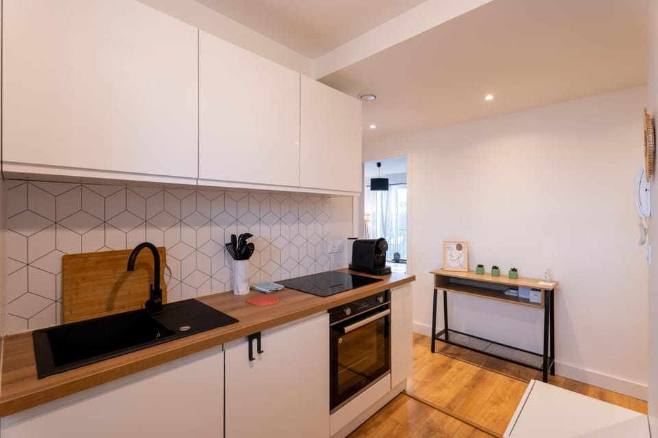 Kitchen or kitchenette, stove