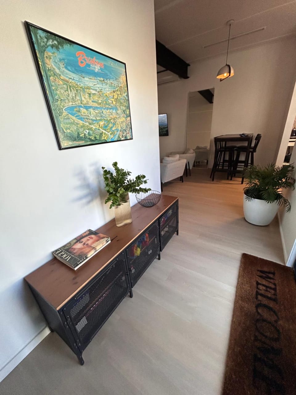 WEST HUB. Private Infrared Sauna near city & much more! New purpose built loft style! House in Toowong