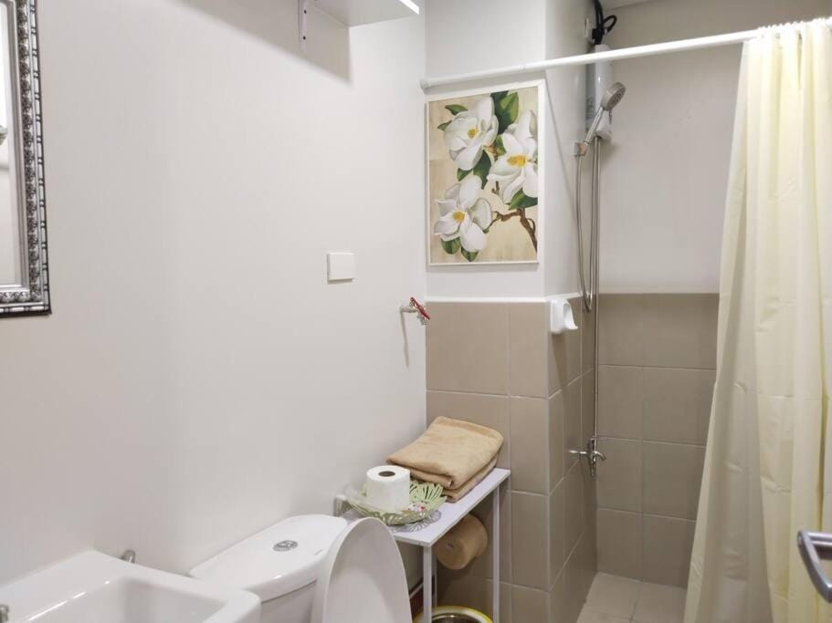 C226 Place at SMDC Cheer Residences by Lee Portum Apartment in Region of Manila