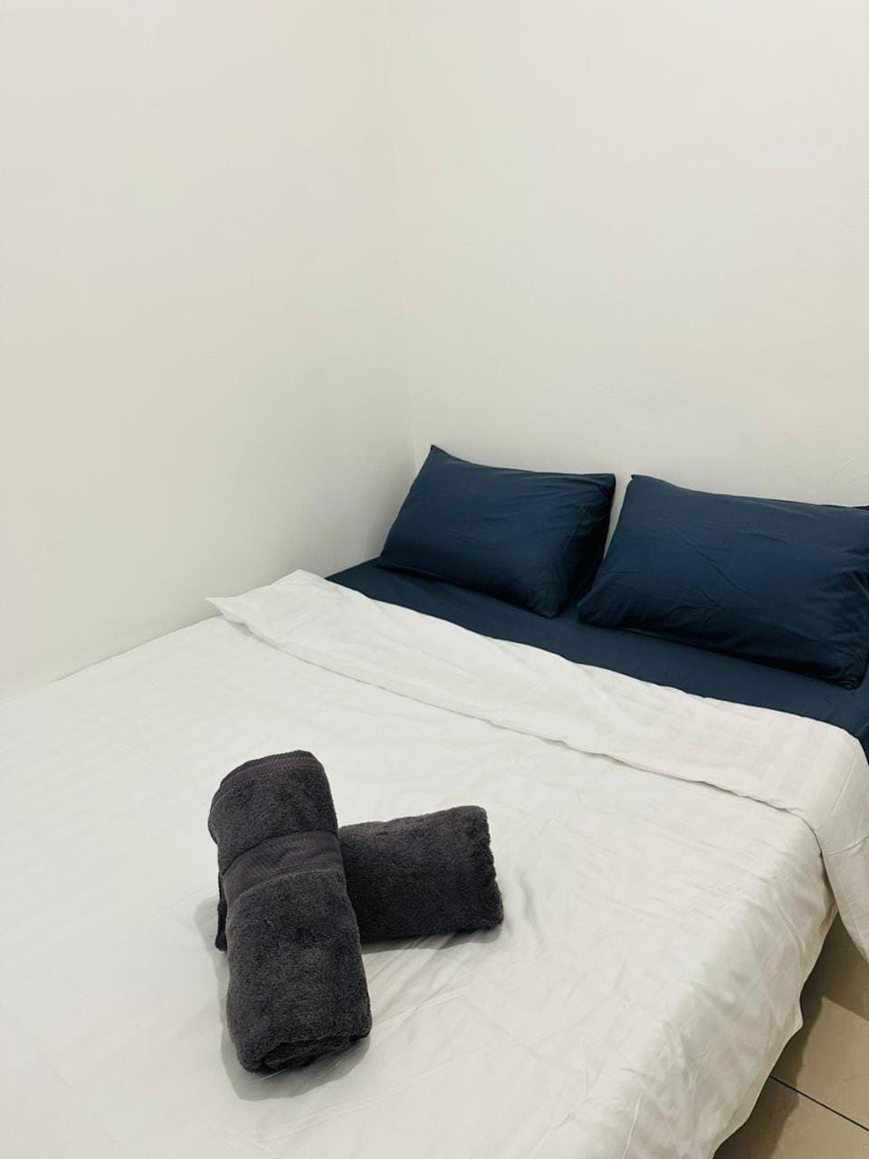 Nilam 6 3BR MINIMALIST Homestay NEAR KKIA Cyber City Apartment in Kota Kinabalu