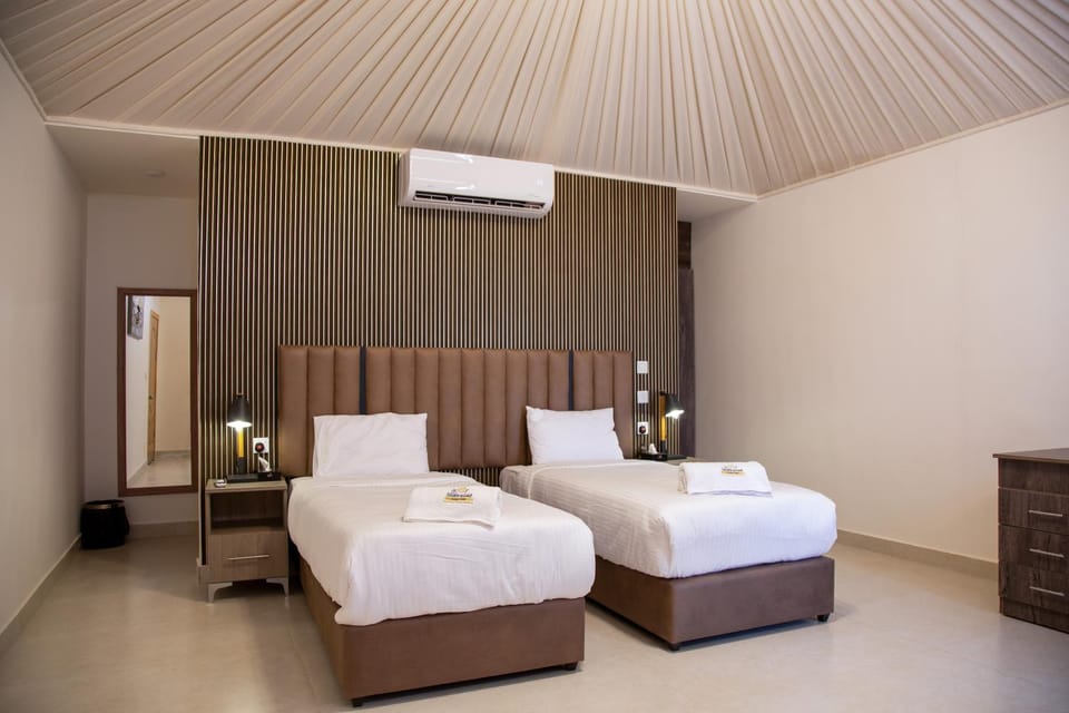 Bed, Bedroom, towels, air conditioner