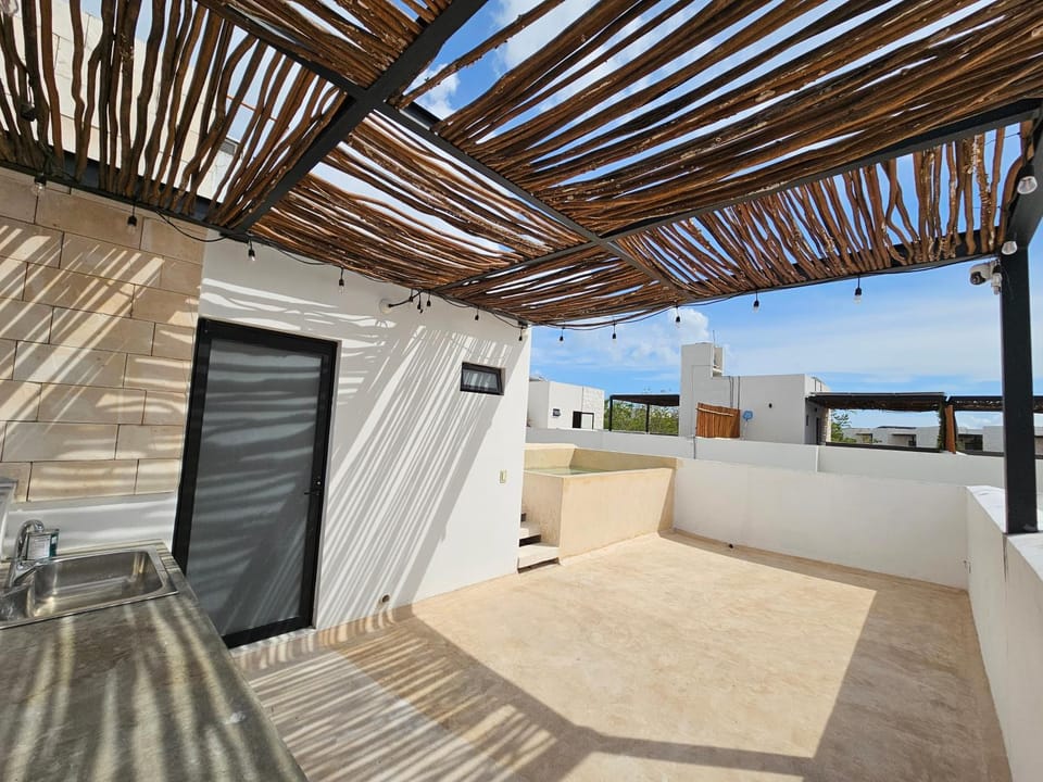 Balcony/Terrace, Balcony/Terrace