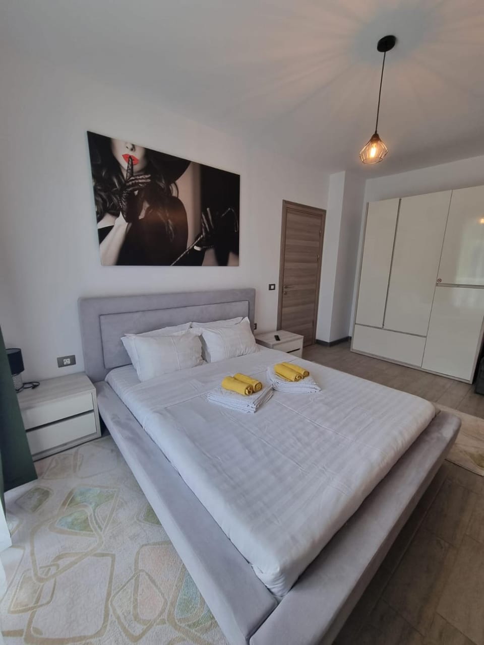 Bed, Photo of the whole room, Bedroom, wardrobe
