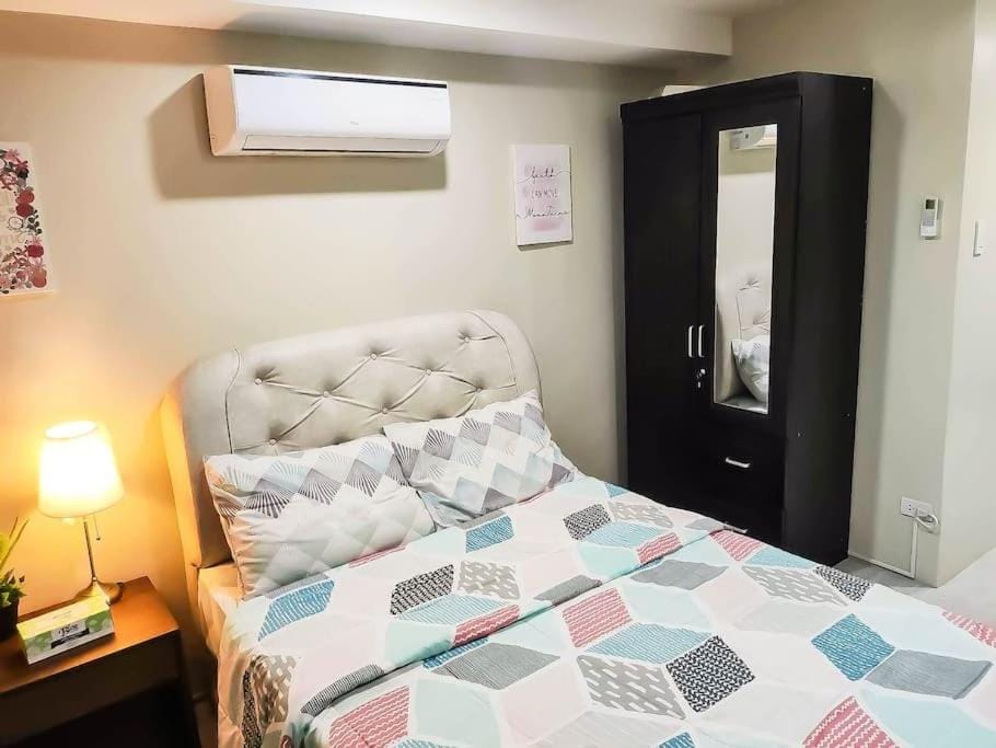 Bed, wardrobe, air conditioner