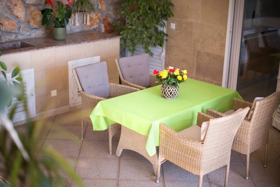Balcony/Terrace, Seating area, Dining area