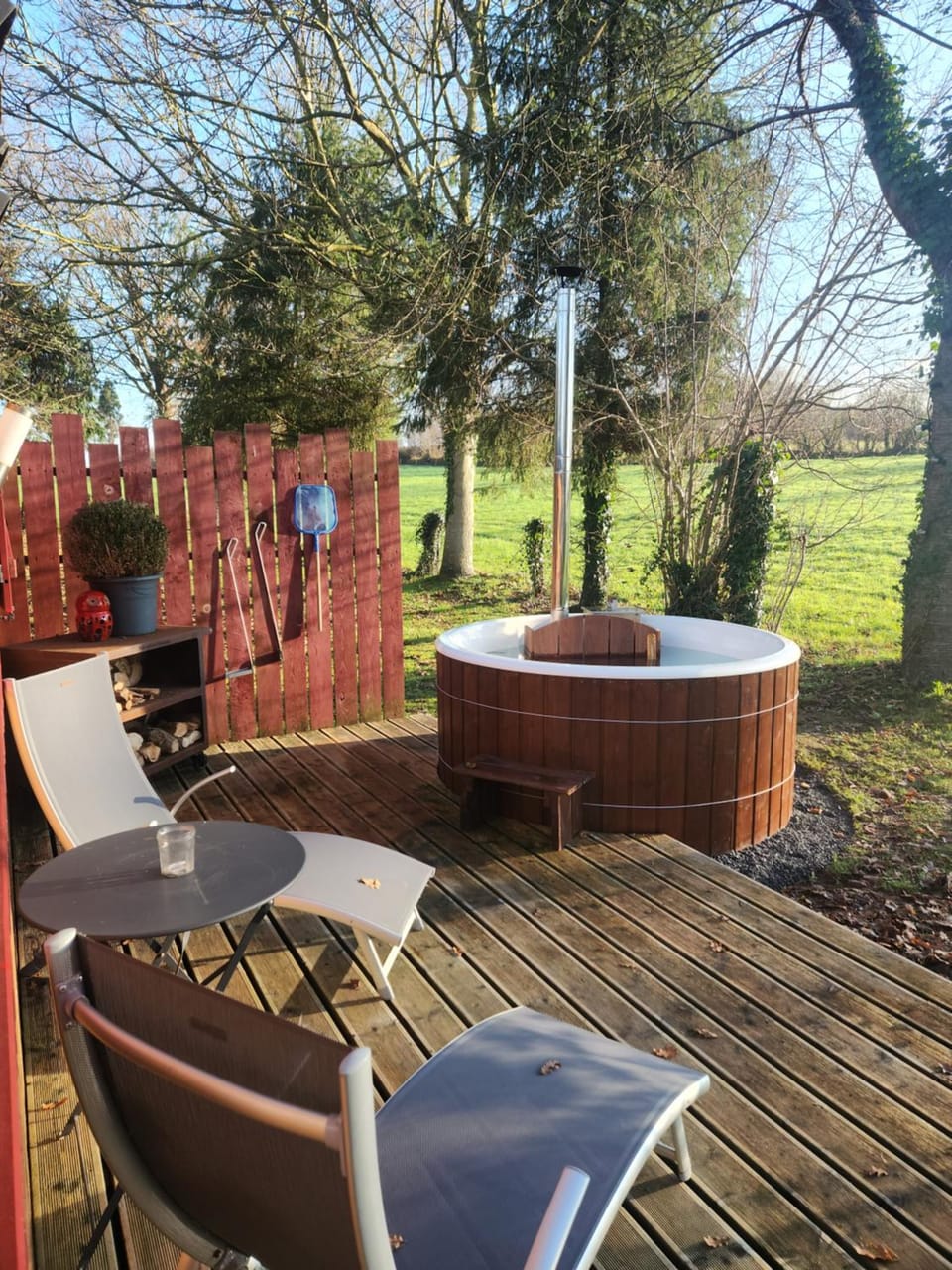 le cocon d'amour " Roulotte avec bain nordique privée" Country House in Normandy
