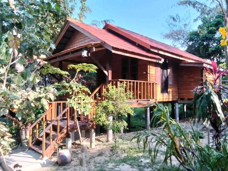 Rommai Forest Bungalows Bed and Breakfast in Krabi Changwat