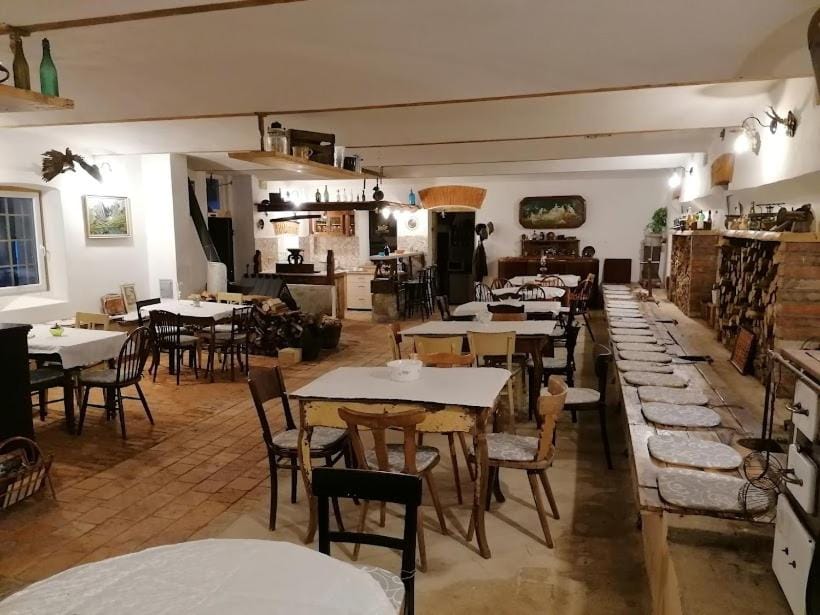 Novomanželský apartmán - 100DOLA Bed and Breakfast in Czechia