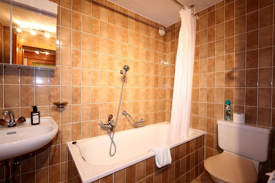 Everest N - Two room apartment for 4 persons Apartment in Saas-Fee
