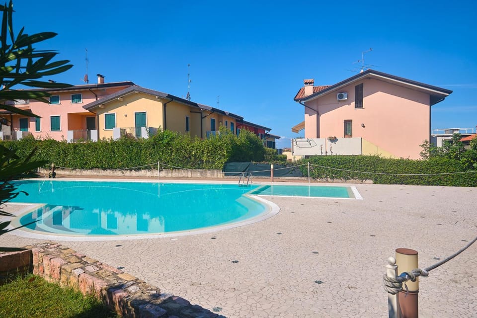 Property building, Pool view