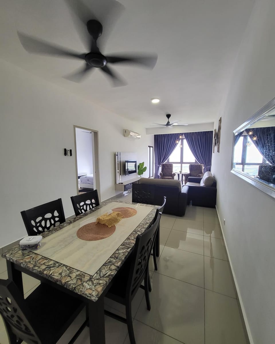 Seating area, Dining area, Dinner