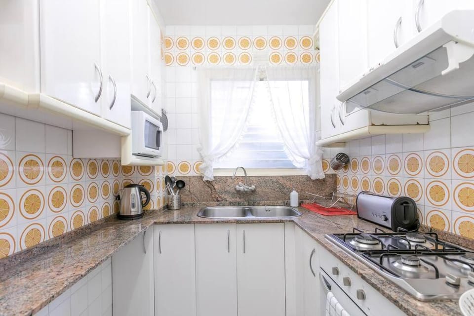 Coffee/tea facilities, Kitchen or kitchenette, dishwasher, minibar, pet friendly, stove, toaster