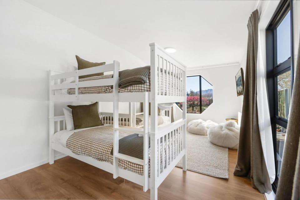 bunk bed