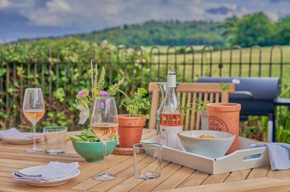 Natural landscape, Garden, Garden view, Drinks