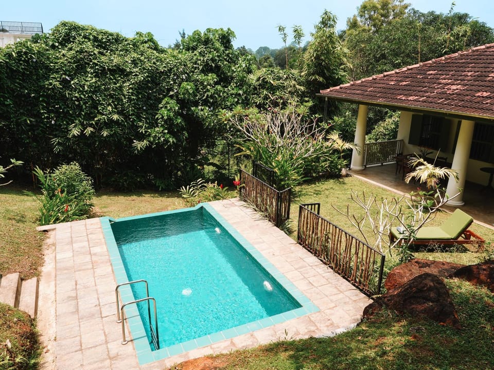 Villa Kandupamula three bedroom & swimming pool Villa in Southern Province