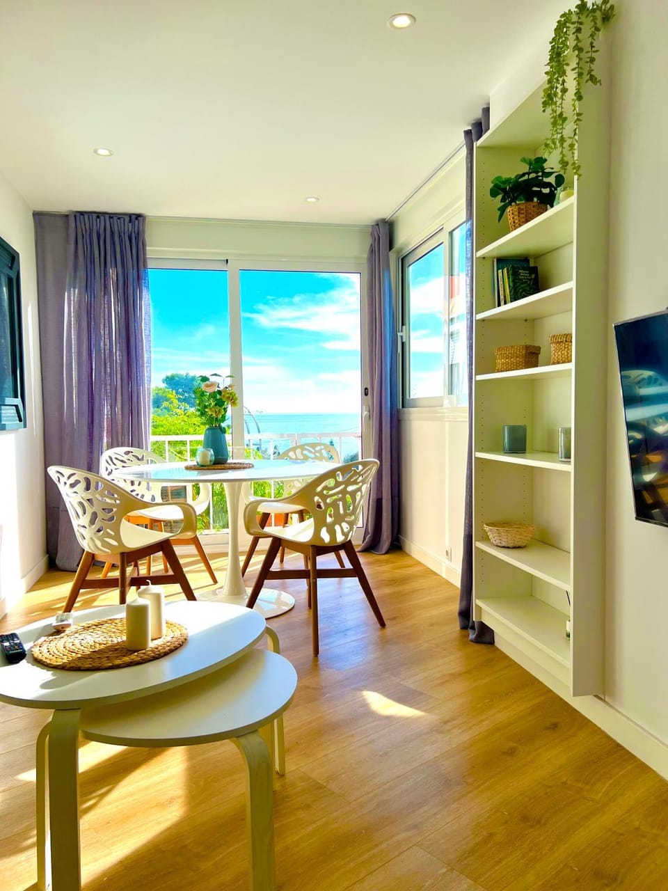 Dining area, Sea view