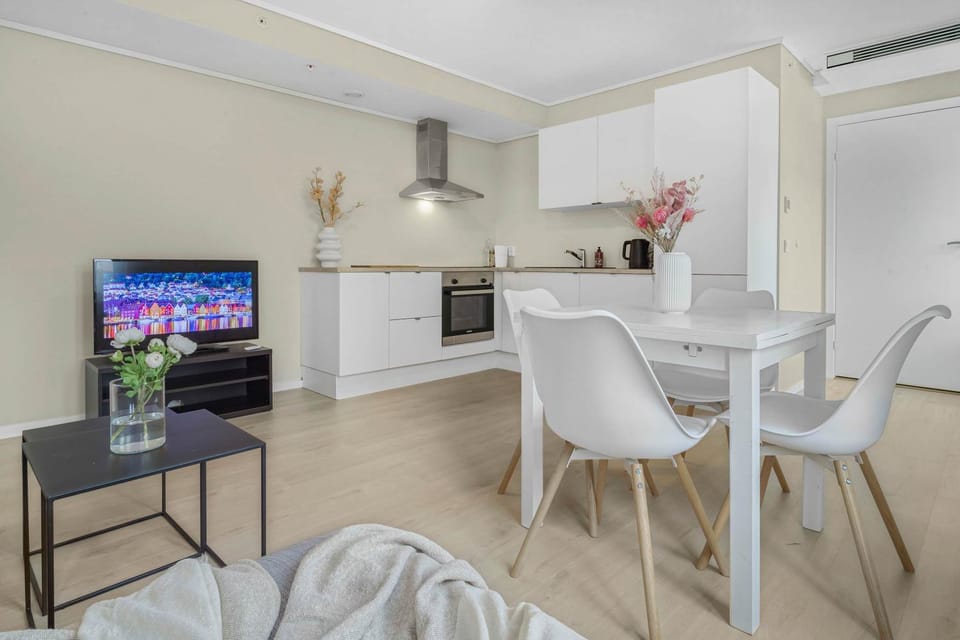 Contemporary city-apartement with views of the dock! Apartment in Bergen
