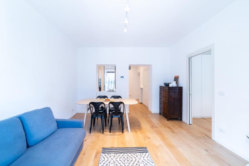 Dining area, Lunch