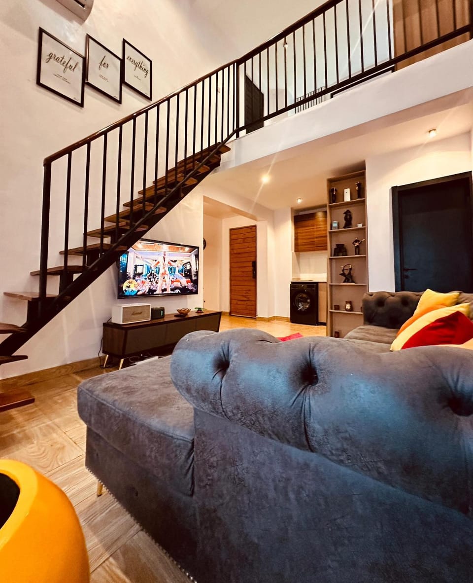 Communal lounge/ TV room, TV and multimedia, Living room