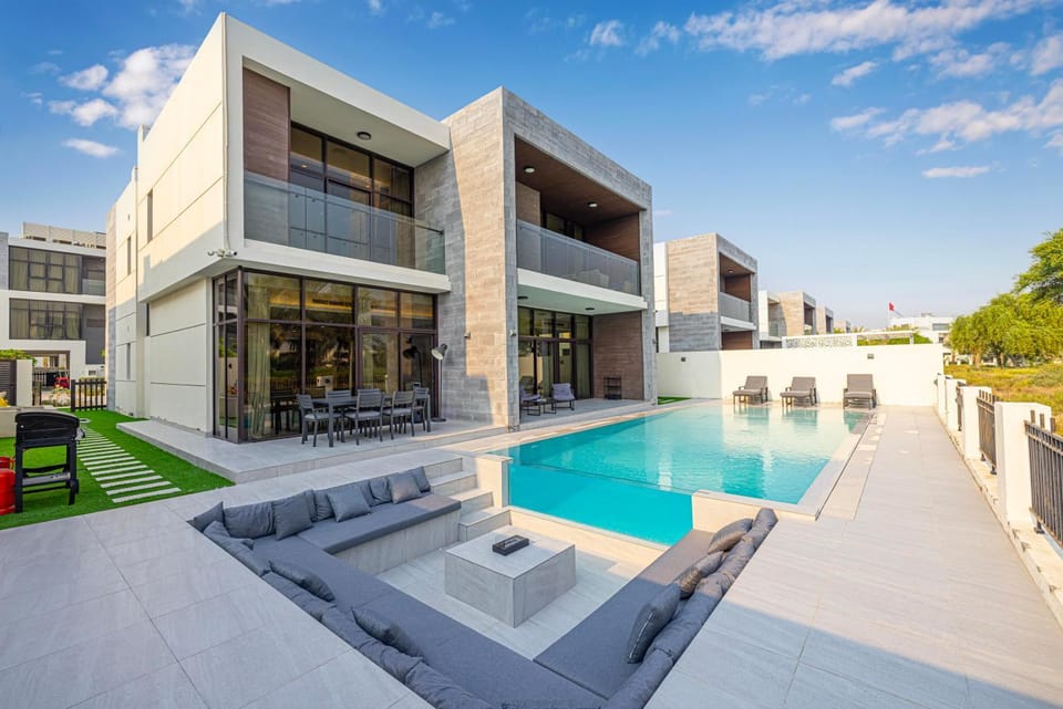 Property building, Pool view, Swimming pool