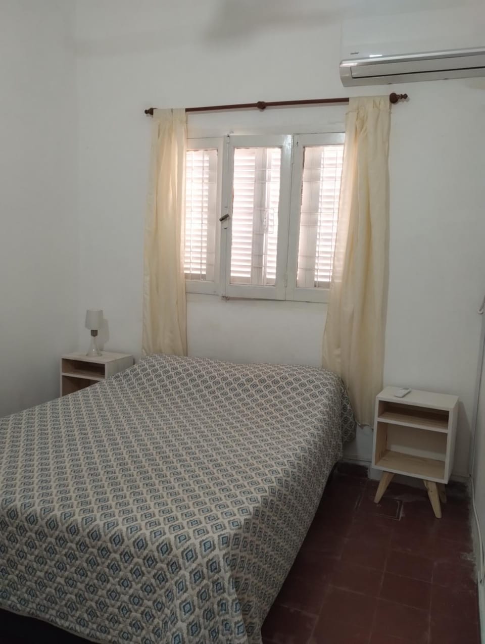 CASA PARA 4 PERSONAS, con asador y cochera House in Cordoba